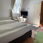 Jagdschloesschen Schwartow فندق *